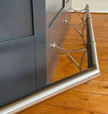 Bar Foot Rail in Stainless Steel Design Bar Foot Rail in Stainless Steel Design